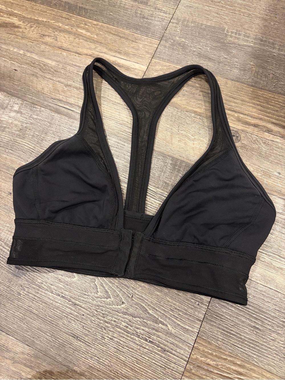 Lululemon Seek the Heat Size 4